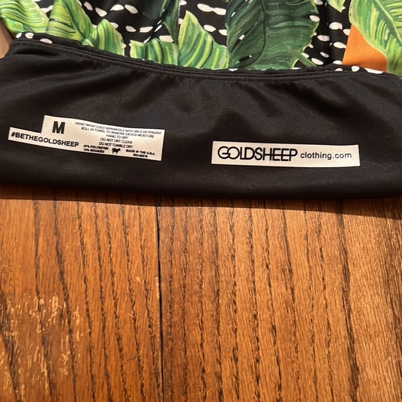 Gold Sheep Jungle Print Legging Crop Style Size M - Picture 8 of 8